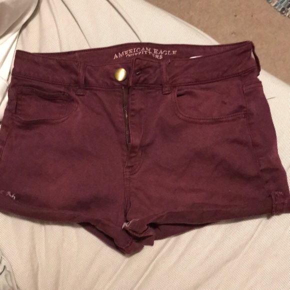 American Eagle Outfitters Pants - Maroon High rise shorties